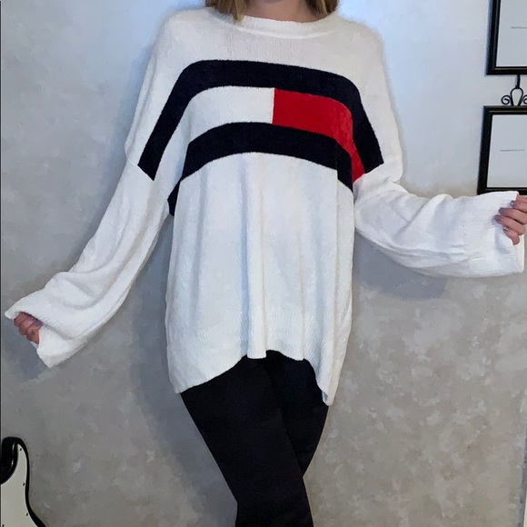 Tommy Hilfiger Sweaters - Tommy Hilfiger sweater